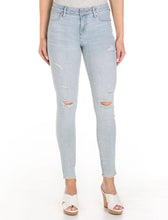 Load image into Gallery viewer, Sarah Skinny Jeans
